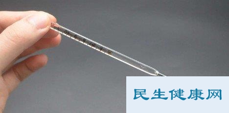 温度计夹在腋下几分钟
