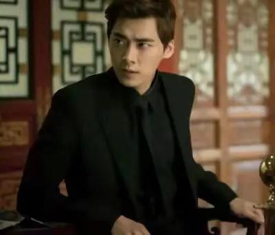 李易峰个人简介资料及喜好（李易峰的坎坷人生）