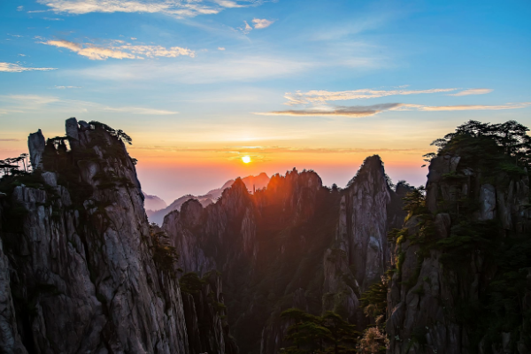 黄山四绝指的是哪四个