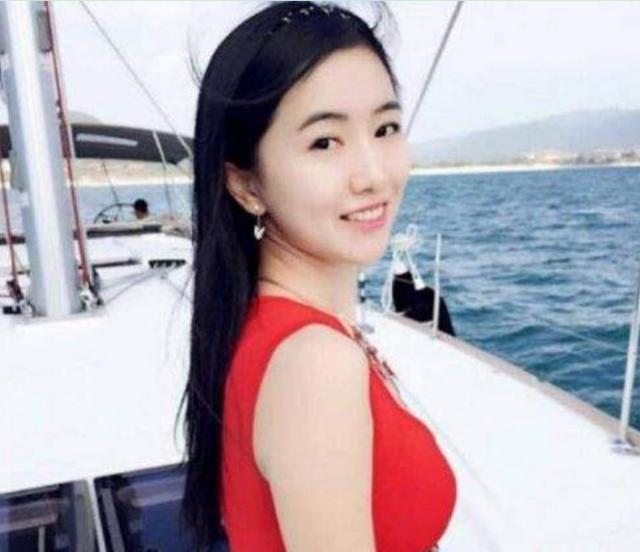 逼死老公的翟欣欣（翟欣欣依靠婚姻）