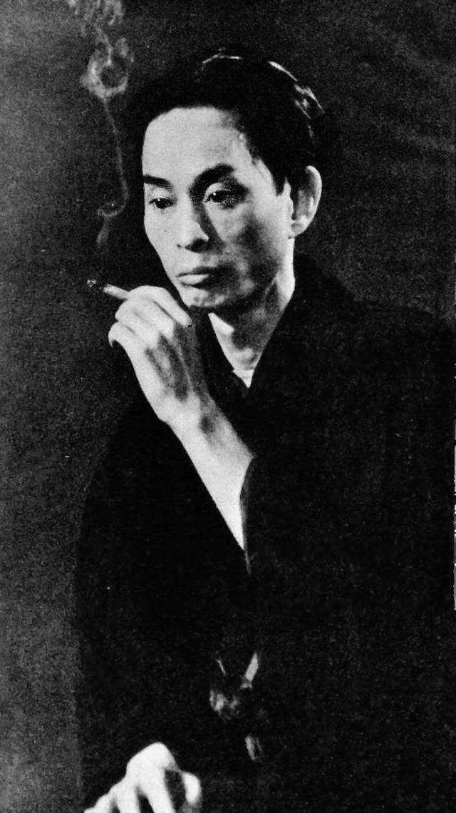 川端康成的生平_川端康成逝世50年
