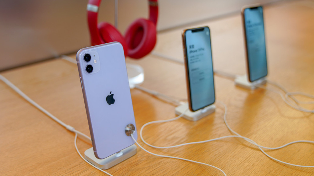 苹果手机wifi打不开成灰色怎么解决