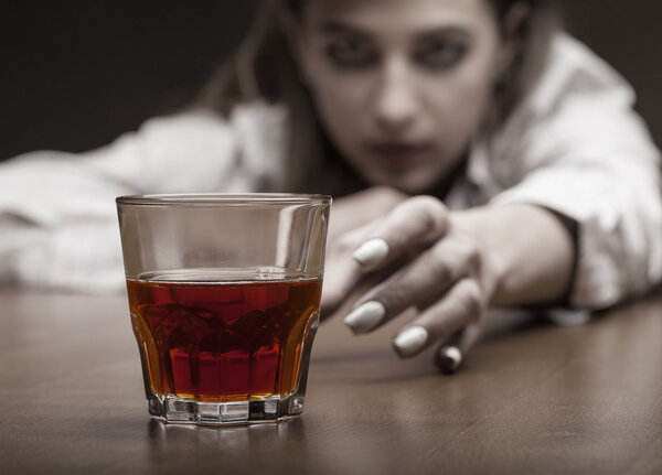 被忽视的产后女性，情绪正在慢慢崩溃……