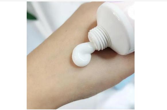 护手霜夏天可以用吗？夏天用什么功效护手霜好？