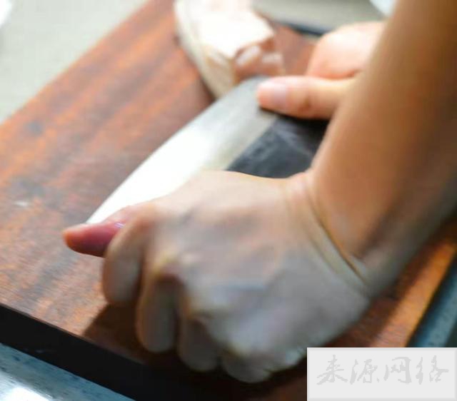 如何做出好吃的红烧肉只需要5步（怎么做红烧肉简单省时又好吃）