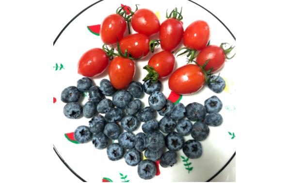 哪些青菜对眼睛好？近视眼吃什么水果好？