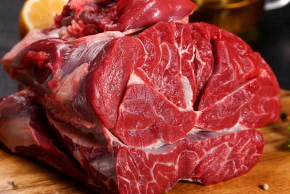 炖牛肉什么时候放萝卜 出锅前20分钟左右软烂可口