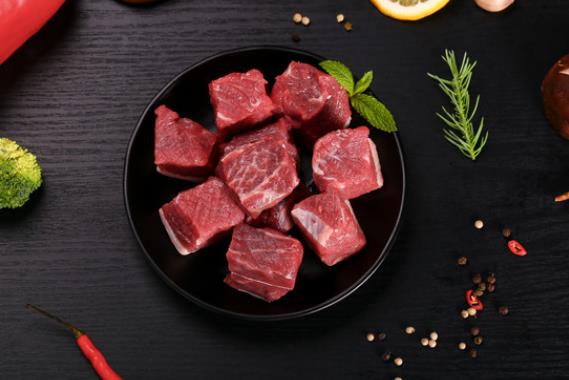 吃萝卜炖牛肉有什么营养 提高消化免疫功能预防缺铁性贫血