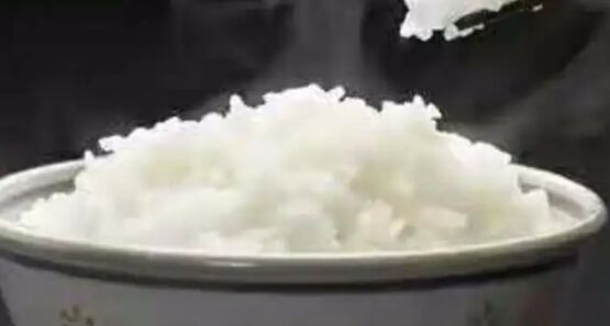 一碗米饭的热量是多少大卡？