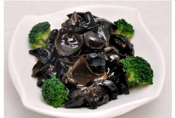 食用木耳有哪些功效与作用？木耳不能和什么食物一起吃？