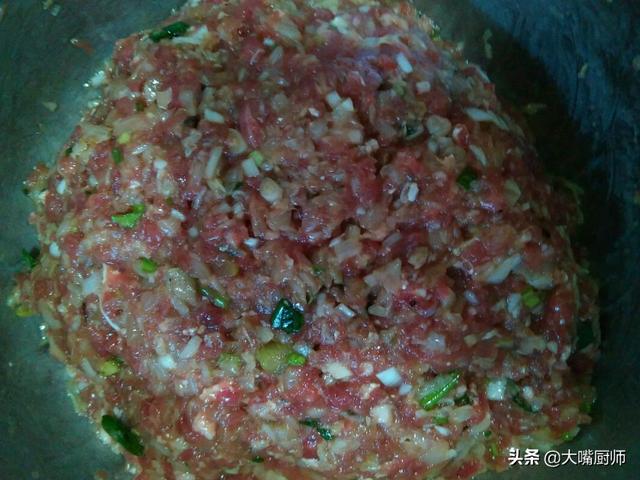 羊肉饺子馅怎么调好吃（包羊肉馅饺子牢记）