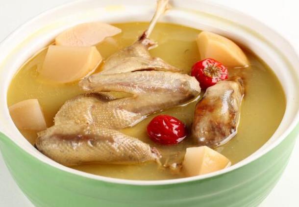 鸭肉的嘌呤含量高吗 什么人不适合食用老鸭