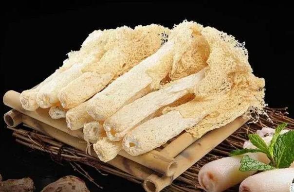 孕妇吃竹荪有什么好处呢？孕妇吃竹荪需要注意什么呢？