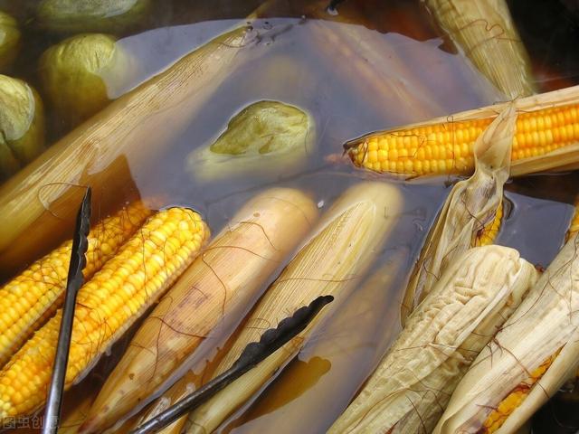 煮玉米是冷水下锅还是热水下锅