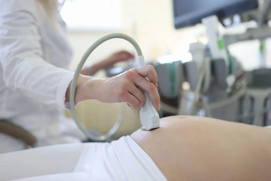 她们为什么不去产检？我在几个孕妈群知道了答案